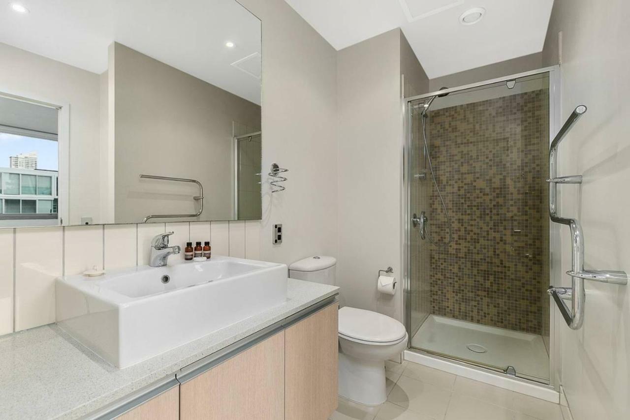 אוקלנד Two Bedroom Apartment - Pool, Gym & Free Parking! מראה חיצוני תמונה